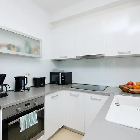 Apartment Beachfront Luxury Complex 2bd Sunset