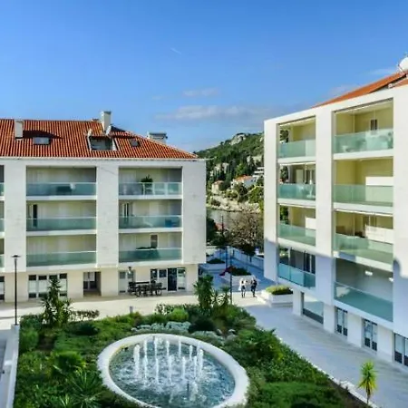 Apartment Beachfront Luxury Complex 2bd Sunset